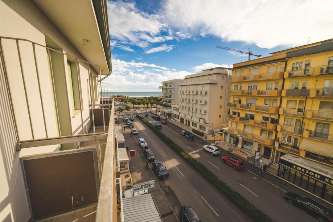 Hotel Grand Prix Sottomarina Exterior photo