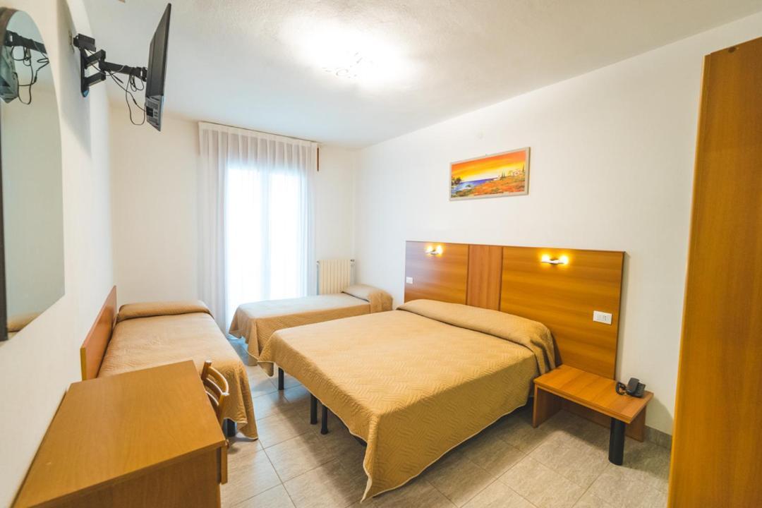 Hotel Grand Prix Sottomarina Exterior photo