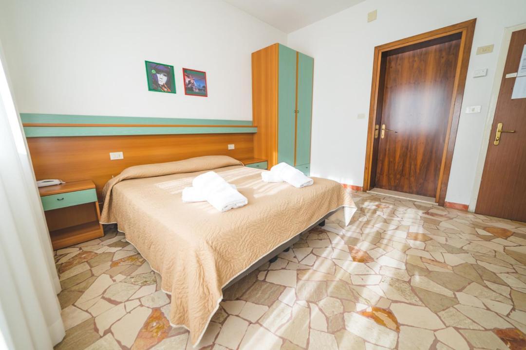 Hotel Grand Prix Sottomarina Exterior photo