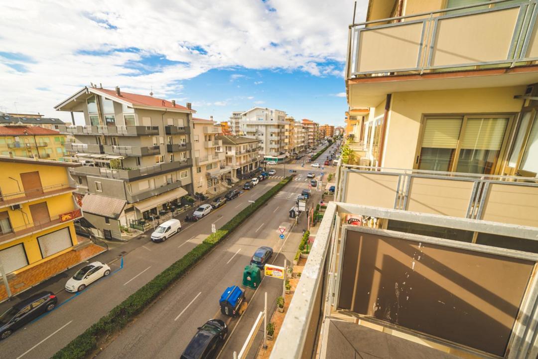Hotel Grand Prix Sottomarina Exterior photo